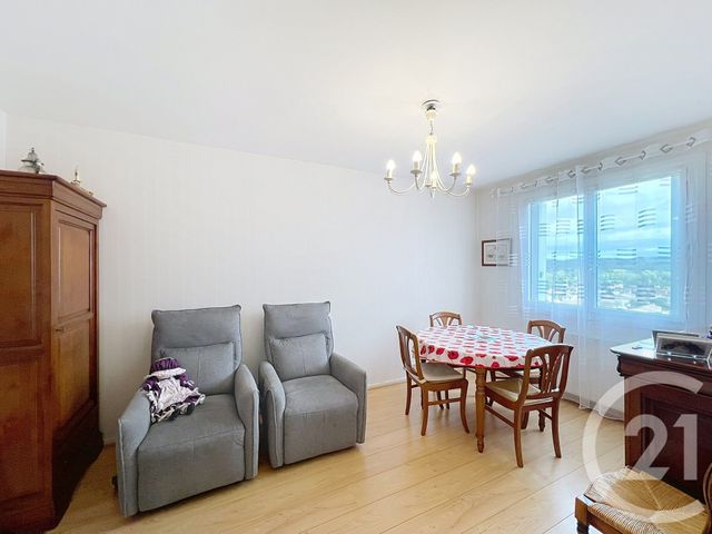 Appartement F5 à vendre - 5 pièces - 91.0 m2 - COURNON D AUVERGNE - 63 - AUVERGNE - Century 21 Gervillié Immobilier