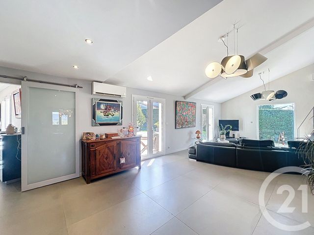 maison à vendre - 8 pièces - 215.0 m2 - COURNON D AUVERGNE - 63 - AUVERGNE - Century 21 Gervillié Immobilier