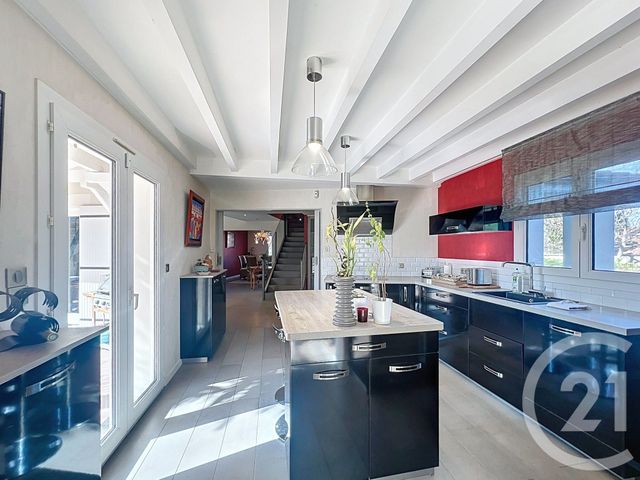 maison à vendre - 8 pièces - 215.0 m2 - COURNON D AUVERGNE - 63 - AUVERGNE - Century 21 Gervillié Immobilier