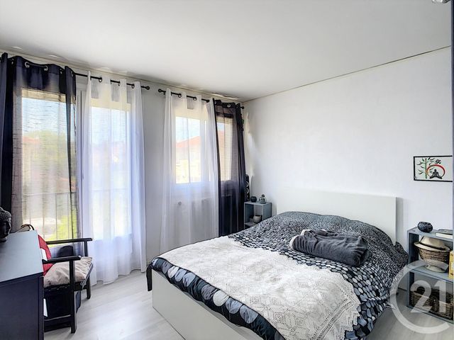 Afficher la photo en grand maison à vendre - 6 pièces - 134.15 m2 - COURNON D AUVERGNE - 63 - AUVERGNE - Century 21 Gervillié Immobilier