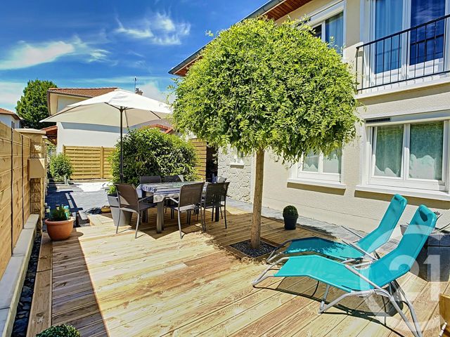 Afficher la photo en grand maison à vendre - 6 pièces - 134.15 m2 - COURNON D AUVERGNE - 63 - AUVERGNE - Century 21 Gervillié Immobilier