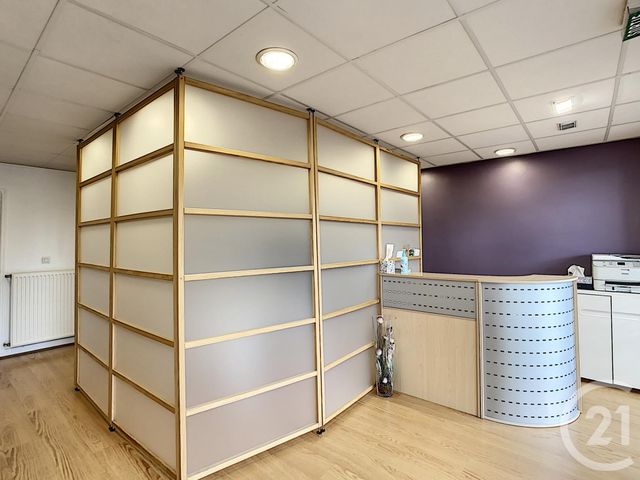 Afficher la photo en grand commerce à vendre - 41.1 m2 - COURNON D AUVERGNE - 63 - AUVERGNE - Century 21 Gervillié Immobilier