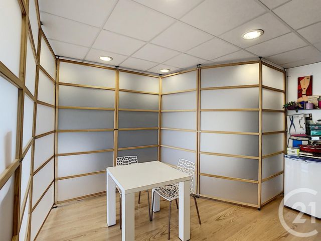 Afficher la photo en grand commerce à vendre - 41.1 m2 - COURNON D AUVERGNE - 63 - AUVERGNE - Century 21 Gervillié Immobilier