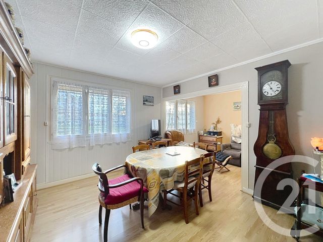 Appartement F4 à vendre - 5 pièces - 84.2 m2 - COURNON D AUVERGNE - 63 - AUVERGNE - Century 21 Gervillié Immobilier