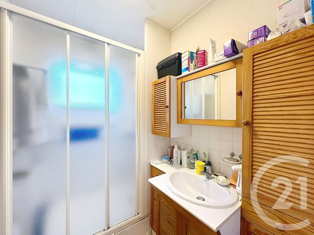 Appartement F4 à vendre - 5 pièces - 84.2 m2 - COURNON D AUVERGNE - 63 - AUVERGNE - Century 21 Gervillié Immobilier