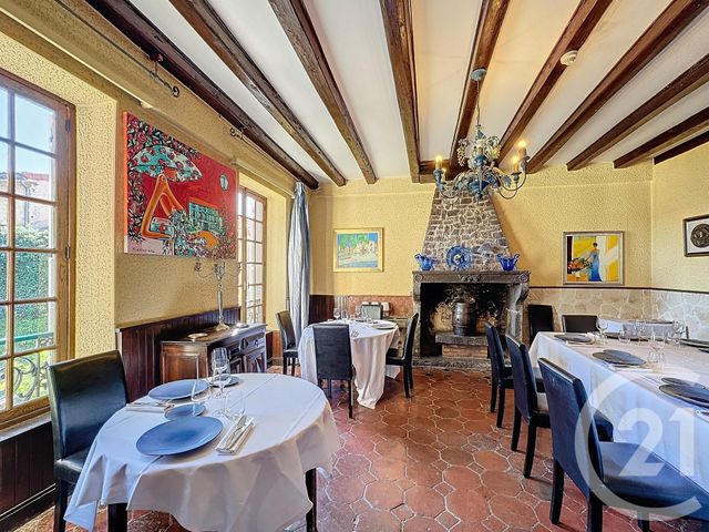 maison à vendre - 17 pièces - 879.59 m2 - PERIGNAT LES SARLIEVE - 63 - AUVERGNE - Century 21 Gervillié Immobilier