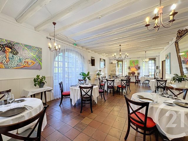 maison à vendre - 17 pièces - 879.59 m2 - PERIGNAT LES SARLIEVE - 63 - AUVERGNE - Century 21 Gervillié Immobilier