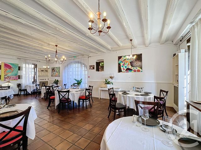 maison à vendre - 17 pièces - 879.59 m2 - PERIGNAT LES SARLIEVE - 63 - AUVERGNE - Century 21 Gervillié Immobilier