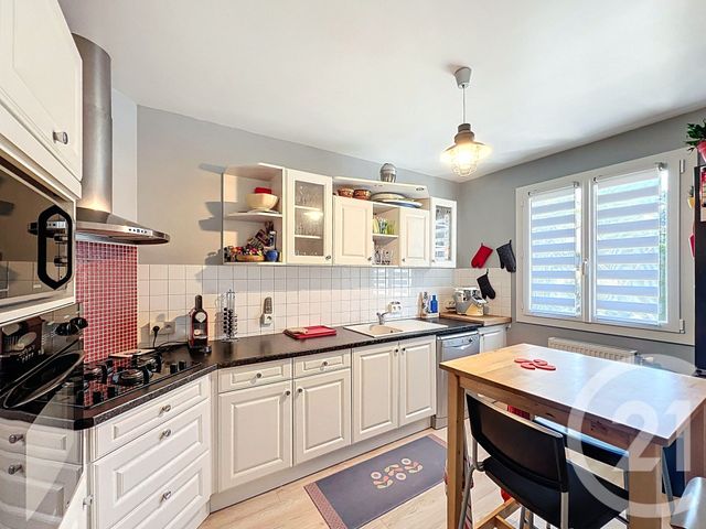 maison à vendre - 5 pièces - 99.7 m2 - LE CENDRE - 63 - AUVERGNE - Century 21 Gervillié Immobilier