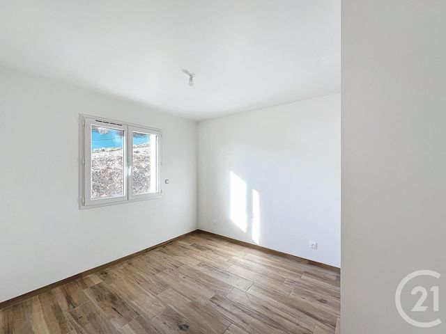 Afficher la photo en grand maison à vendre - 4 pièces - 76.72 m2 - YRONDE ET BURON - 63 - AUVERGNE - Century 21 Gervillié Immobilier