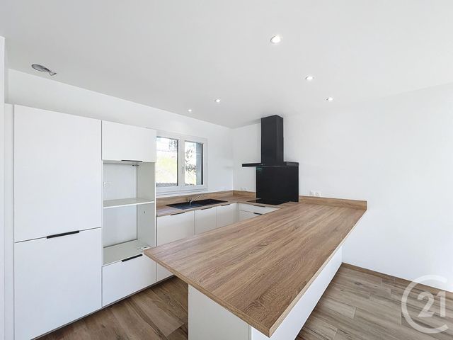 Afficher la photo en grand maison à vendre - 4 pièces - 76.72 m2 - YRONDE ET BURON - 63 - AUVERGNE - Century 21 Gervillié Immobilier