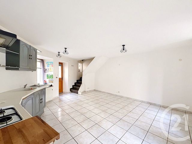 maison à vendre - 4 pièces - 81.37 m2 - LES MARTRES DE VEYRE - 63 - AUVERGNE - Century 21 Gervillié Immobilier