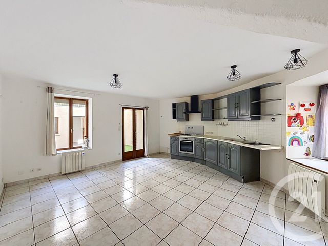 maison à vendre - 4 pièces - 81.37 m2 - LES MARTRES DE VEYRE - 63 - AUVERGNE - Century 21 Gervillié Immobilier