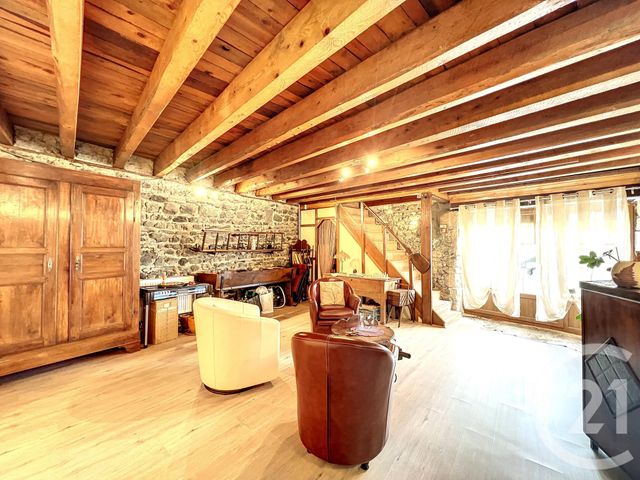 maison à vendre - 6 pièces - 215.98 m2 - LE CREST - 63 - AUVERGNE - Century 21 Gervillié Immobilier