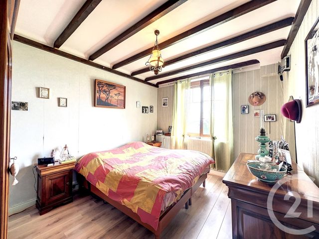 maison à vendre - 6 pièces - 215.98 m2 - LE CREST - 63 - AUVERGNE - Century 21 Gervillié Immobilier