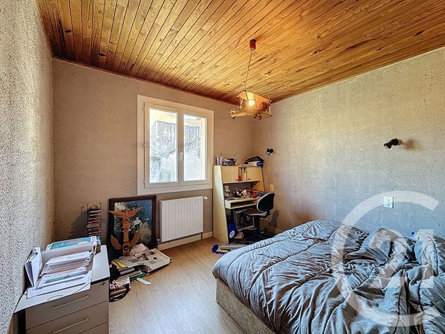 maison à vendre - 9 pièces - 200.15 m2 - PERIGNAT SUR ALLIER - 63 - AUVERGNE - Century 21 Gervillié Immobilier