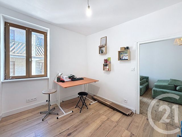 maison à vendre - 4 pièces - 92.38 m2 - LES MARTRES DE VEYRE - 63 - AUVERGNE - Century 21 Gervillié Immobilier