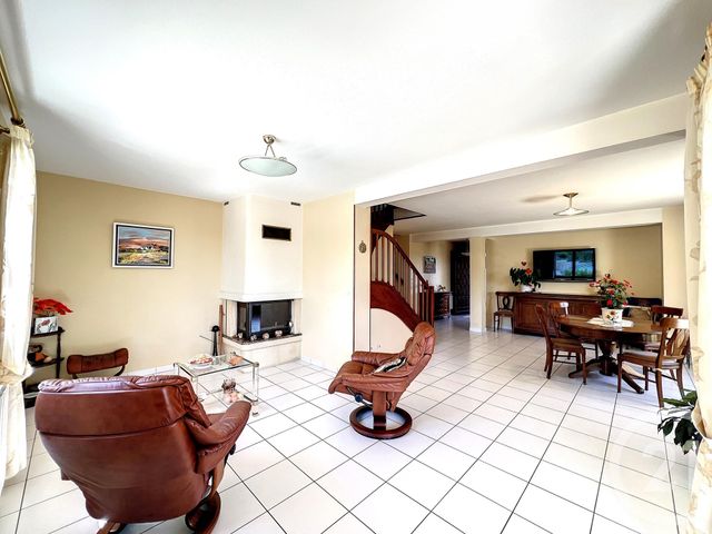 maison à vendre - 7 pièces - 163.16 m2 - COURNON D AUVERGNE - 63 - AUVERGNE - Century 21 Gervillié Immobilier