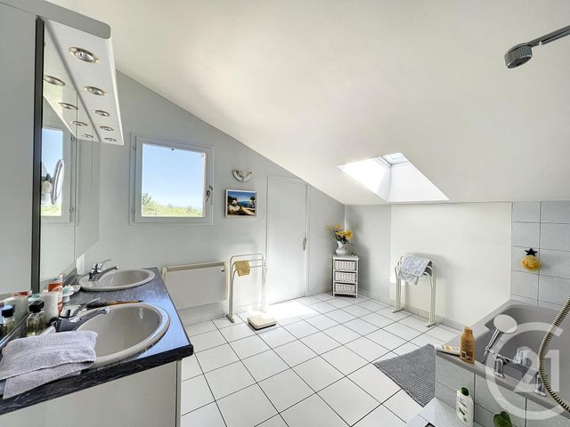 maison à vendre - 7 pièces - 163.16 m2 - COURNON D AUVERGNE - 63 - AUVERGNE - Century 21 Gervillié Immobilier