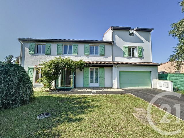 maison à louer - 10 pièces - 223.01 m2 - COURNON D AUVERGNE - 63 - AUVERGNE - Century 21 Gervillié Immobilier