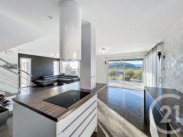 maison à vendre - 8 pièces - 146.83 m2 - LA ROCHE BLANCHE - 63 - AUVERGNE - Century 21 Gervillié Immobilier