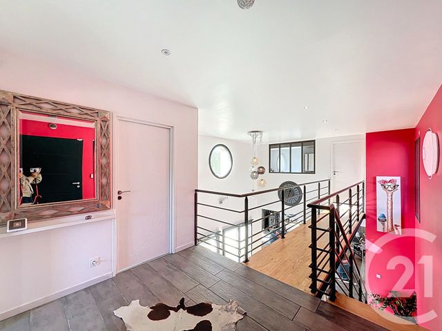 Afficher la photo en grand maison à vendre - 5 pièces - 133.39 m2 - PLAUZAT - 63 - AUVERGNE - Century 21 Gervillié Immobilier