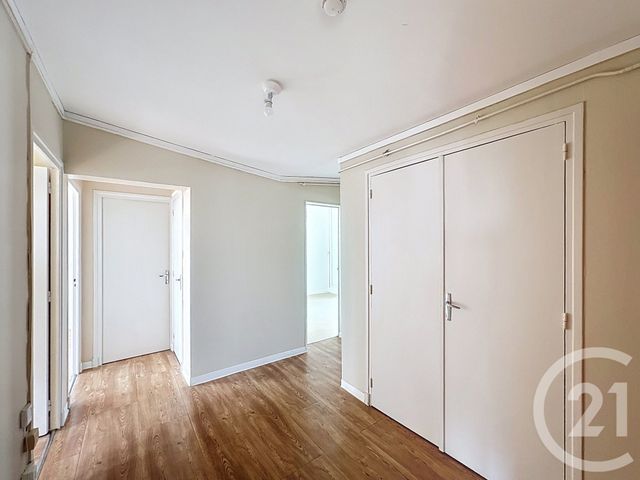 Afficher la photo en grand Appartement F4 à louer - 4 pièces - 71.5 m2 - COURNON D AUVERGNE - 63 - AUVERGNE - Century 21 Gervillié Immobilier