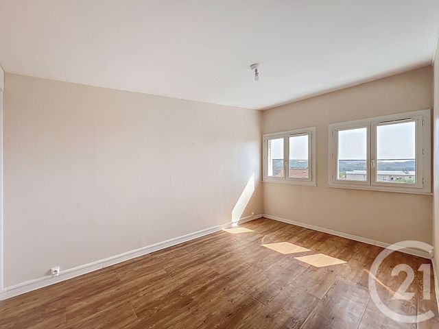 Afficher la photo en grand Appartement F4 à louer - 4 pièces - 71.5 m2 - COURNON D AUVERGNE - 63 - AUVERGNE - Century 21 Gervillié Immobilier