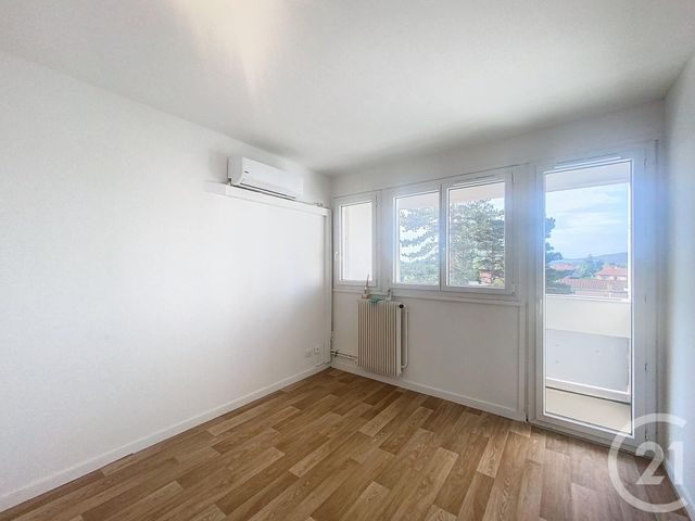 Afficher la photo en grand Appartement Studio à louer - 1 pièce - 32.65 m2 - COURNON D AUVERGNE - 63 - AUVERGNE - Century 21 Gervillié Immobilier