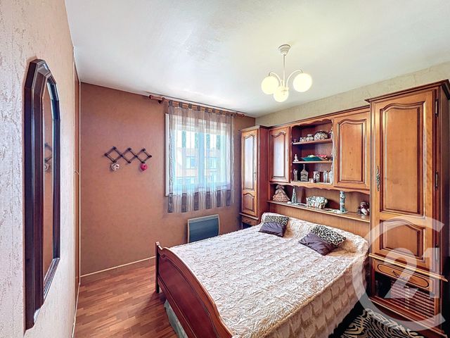 Afficher la photo en grand maison à vendre - 7 pièces - 124.68 m2 - LEMPDES - 63 - AUVERGNE - Century 21 Gervillié Immobilier