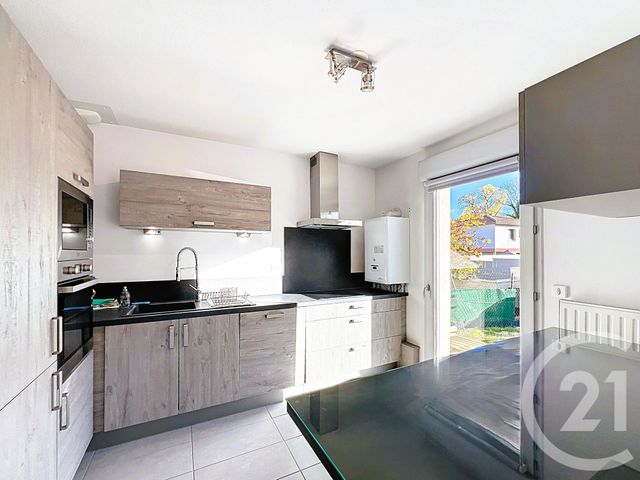 maison à vendre - 5 pièces - 81.38 m2 - LA ROCHE BLANCHE - 63 - AUVERGNE - Century 21 Gervillié Immobilier