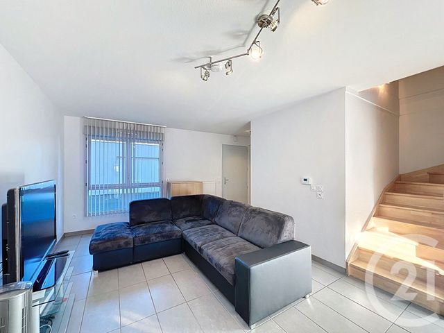 maison à vendre - 5 pièces - 81.38 m2 - LA ROCHE BLANCHE - 63 - AUVERGNE - Century 21 Gervillié Immobilier