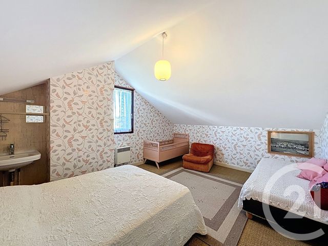 maison à vendre - 7 pièces - 129.33 m2 - LE CENDRE - 63 - AUVERGNE - Century 21 Gervillié Immobilier