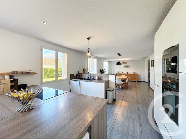 maison à vendre - 6 pièces - 174.82 m2 - LE CENDRE - 63 - AUVERGNE - Century 21 Gervillié Immobilier