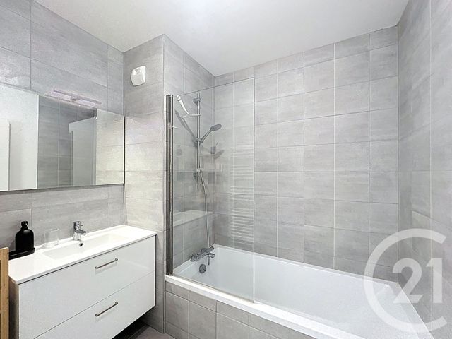 Appartement F4 à vendre - 5 pièces - 90.27 m2 - COURNON D AUVERGNE - 63 - AUVERGNE - Century 21 Gervillié Immobilier