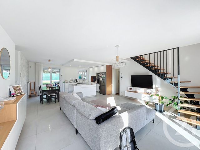 maison à vendre - 8 pièces - 143.4 m2 - ST GEORGES SUR ALLIER - 63 - AUVERGNE - Century 21 Gervillié Immobilier