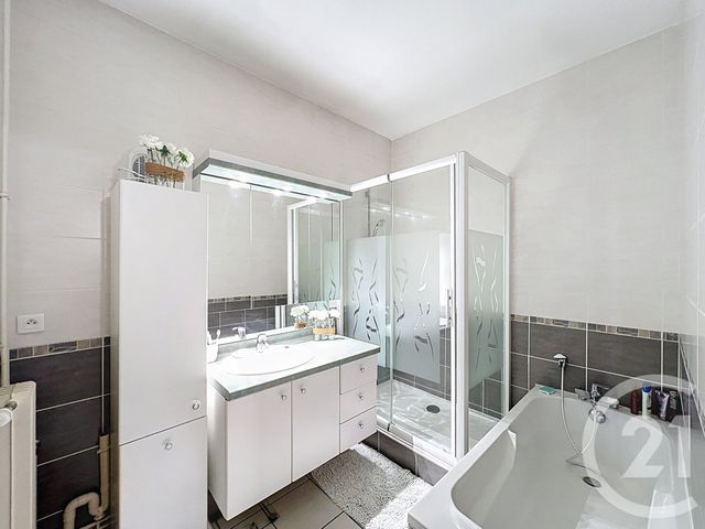 Appartement F4 à vendre - 4 pièces - 105.0 m2 - COURNON D AUVERGNE - 63 - AUVERGNE - Century 21 Gervillié Immobilier