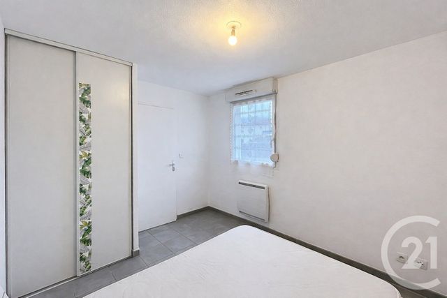 Appartement F2 à louer - 2 pièces - 38.97 m2 - GERZAT - 63 - AUVERGNE - Century 21 Gervillié Immobilier