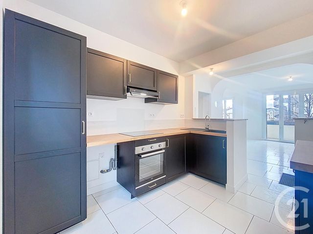 Appartement F3 à louer - 3 pièces - 68.32 m2 - CLERMONT FERRAND - 63 - AUVERGNE - Century 21 Gervillié Immobilier