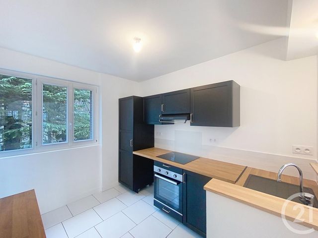 Appartement F3 à louer - 3 pièces - 68.32 m2 - CLERMONT FERRAND - 63 - AUVERGNE - Century 21 Gervillié Immobilier