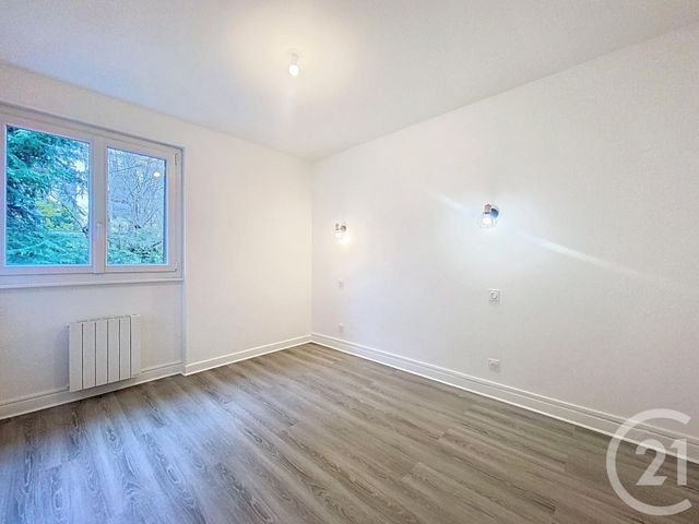 Appartement F3 à louer - 3 pièces - 68.32 m2 - CLERMONT FERRAND - 63 - AUVERGNE - Century 21 Gervillié Immobilier