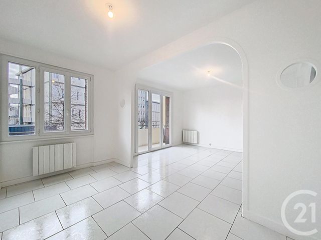 Appartement F3 à louer - 3 pièces - 68.32 m2 - CLERMONT FERRAND - 63 - AUVERGNE - Century 21 Gervillié Immobilier