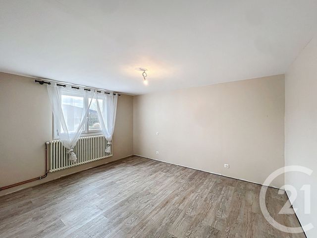 maison à vendre - 6 pièces - 133.78 m2 - LES MARTRES DE VEYRE - 63 - AUVERGNE - Century 21 Gervillié Immobilier