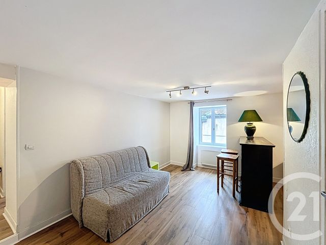 Appartement T2 à louer - 2 pièces - 34.45 m2 - CLERMONT FERRAND - 63 - AUVERGNE - Century 21 Gervillié Immobilier