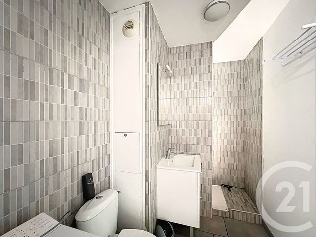 Appartement F1 à vendre - 1 pièce - 34.27 m2 - LE CENDRE - 63 - AUVERGNE - Century 21 Gervillié Immobilier