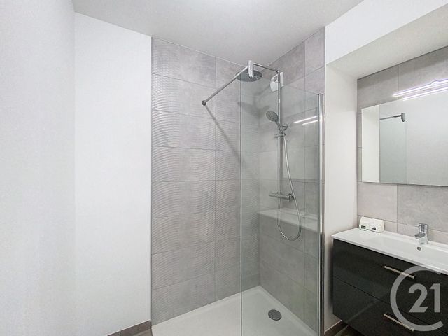 Appartement F3 à louer - 3 pièces - 72.1 m2 - COURNON D AUVERGNE - 63 - AUVERGNE - Century 21 Gervillié Immobilier