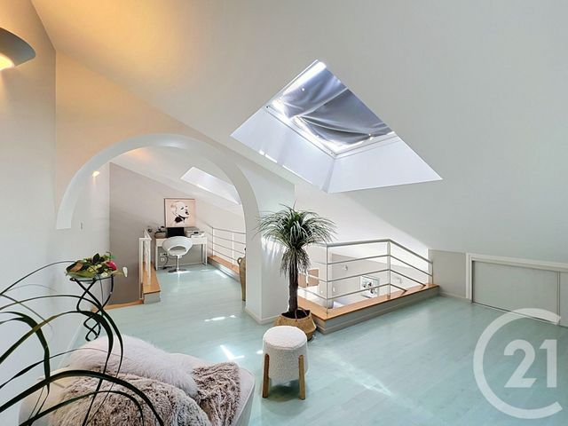 maison à vendre - 5 pièces - 123.65 m2 - LA ROCHE BLANCHE - 63 - AUVERGNE - Century 21 Gervillié Immobilier