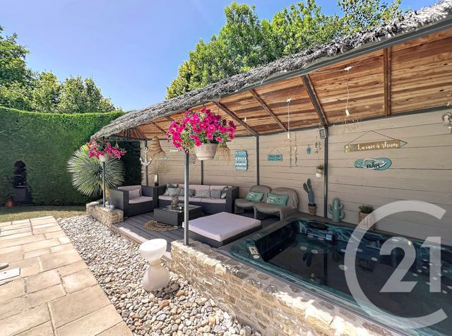 maison à vendre - 5 pièces - 123.65 m2 - LA ROCHE BLANCHE - 63 - AUVERGNE - Century 21 Gervillié Immobilier