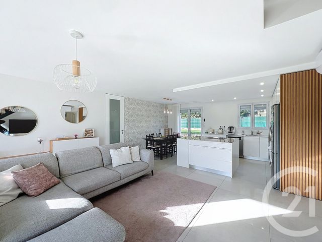 maison à vendre - 8 pièces - 143.4 m2 - ST GEORGES SUR ALLIER - 63 - AUVERGNE - Century 21 Gervillié Immobilier