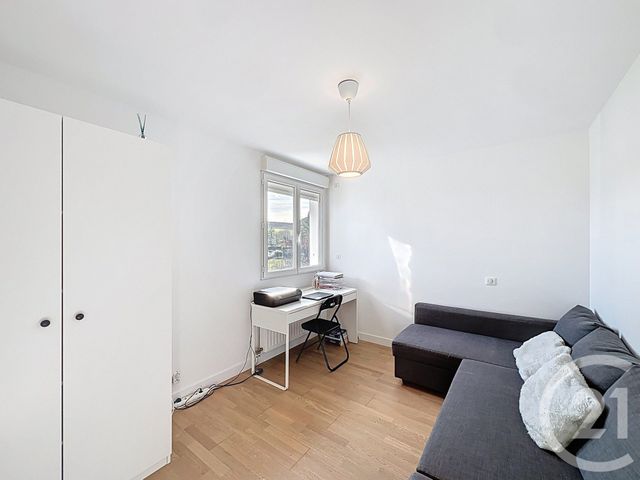 maison à vendre - 8 pièces - 143.4 m2 - ST GEORGES SUR ALLIER - 63 - AUVERGNE - Century 21 Gervillié Immobilier